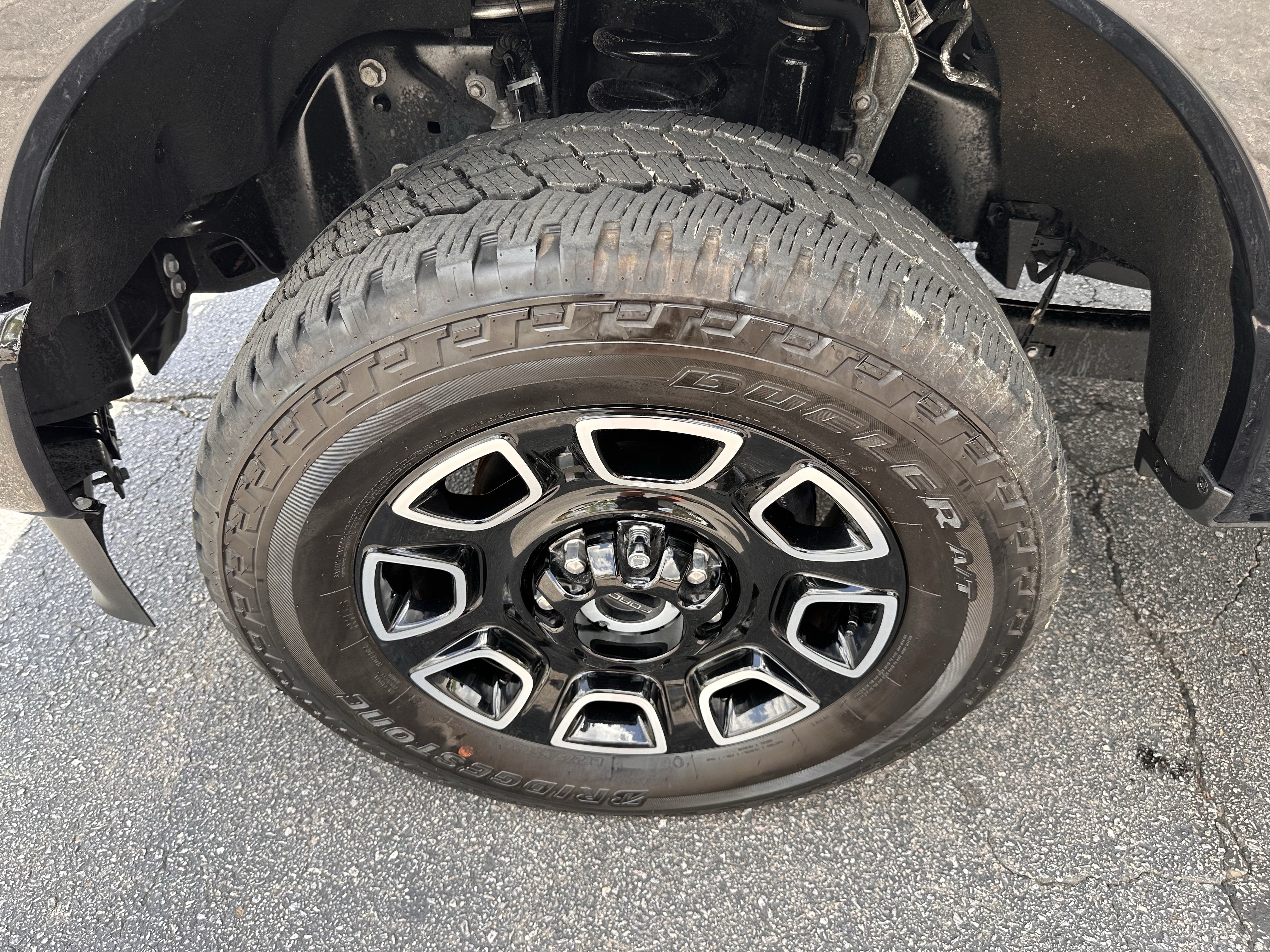 Used 2025 Ford F250 Platinum AWD/4WD image 32