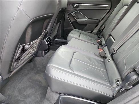 Certified 2025 Audi Q3 2.0T Premium w/ Convenience Package image 19