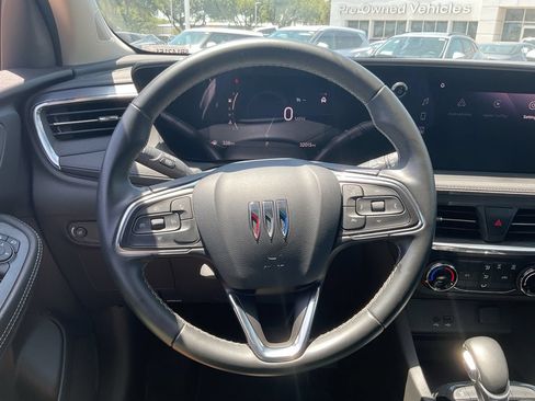 Used 2025 Buick Encore GX Preferred FWD image 24