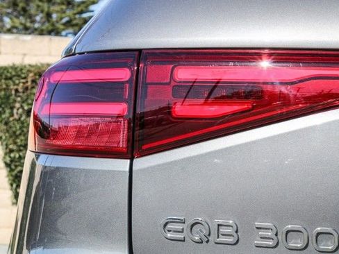 New 2025 Mercedes-Benz EQB 300 300 image 9