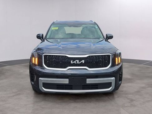 Certified 2024 Kia Telluride EX w/ EX Captain's Chair Package AWD/4WD image 2