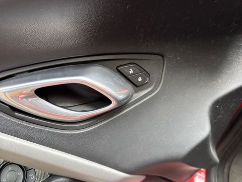 Used 2023 Chevrolet Camaro LT RWD image 29