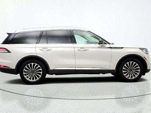 Used 2021 Lincoln Aviator Reserve w/ Elements Package Plus AWD/4WD image 4