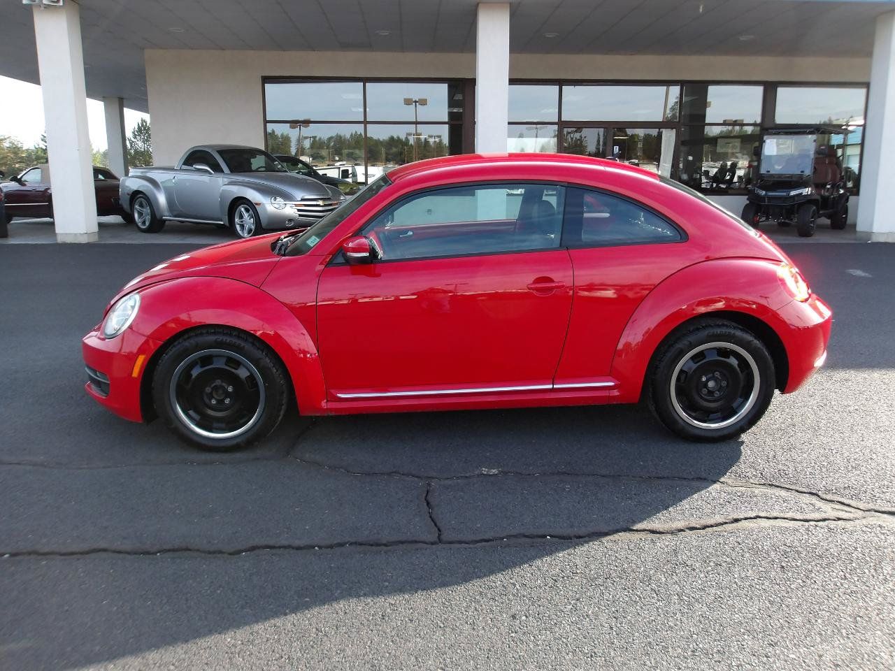 Used 2012 Volkswagen Beetle 2.5 FWD image 2