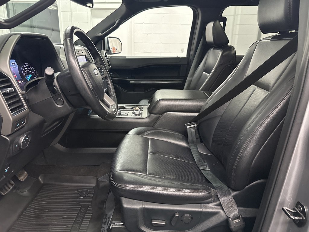 Used 2021 Ford Expedition XLT AWD/4WD image 18