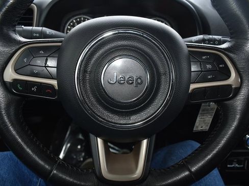 Used 2016 Jeep Renegade 75th Anniversary image 19