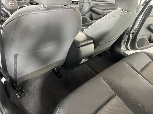 Used 2024 Nissan Altima 2.5 SV FWD image 44
