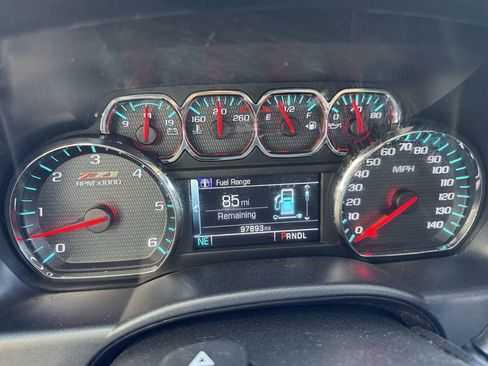 Used 2018 Chevrolet Silverado 1500 LT w/ All Star Edition image 29