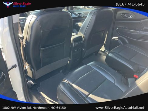 Used 2022 GMC Acadia SLT w/ Elevation Edition FWD image 14