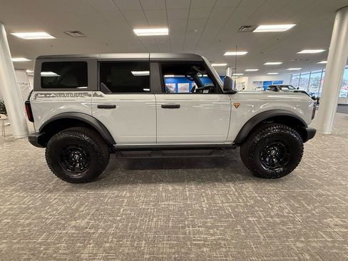New 2026 Ford Bronco Badlands AWD/4WD image 3