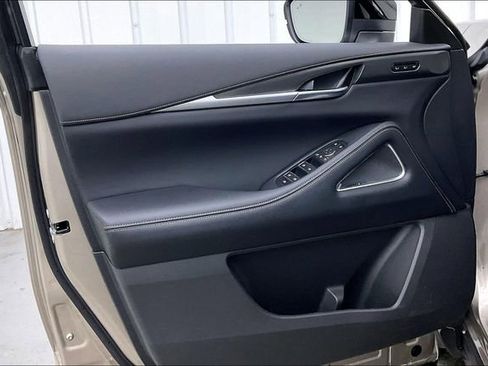 Certified 2025 INFINITI QX60 Luxe image 22