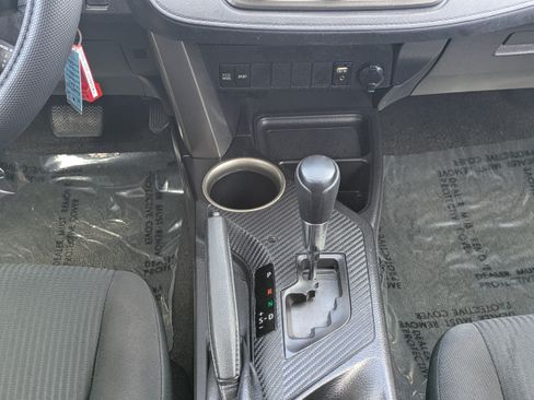 Used 2015 Toyota RAV4 LE AWD/4WD image 21
