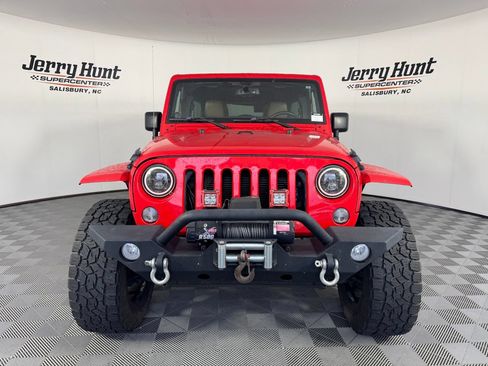 Used 2014 Jeep Wrangler Unlimited Sahara AWD/4WD image 4