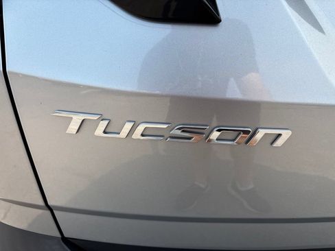 Used 2023 Hyundai Tucson SEL w/ Convenience Package AWD/4WD image 16