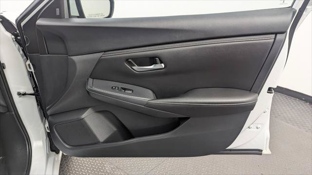 Used 2025 Nissan Sentra SV FWD image 22