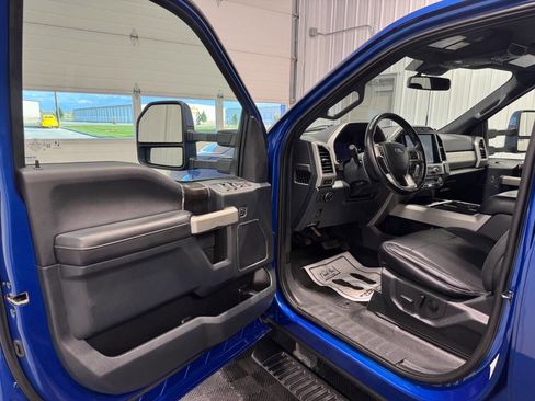 Used 2022 Ford F250 Lariat image 10