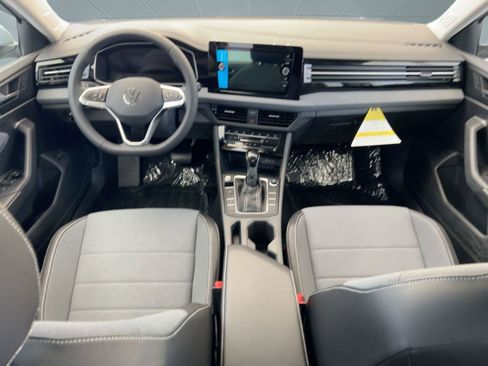 New 2026 Volkswagen Jetta SE image 17