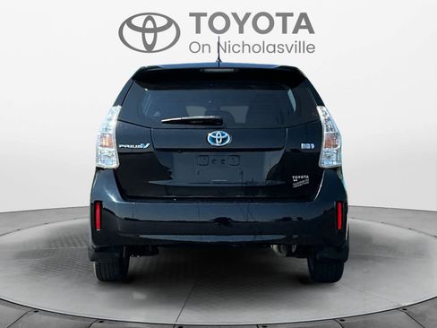 Used 2013 Toyota Prius V Two FWD image 4