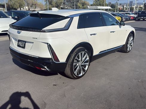 Used 2024 Cadillac Lyriq Sport AWD/4WD image 3