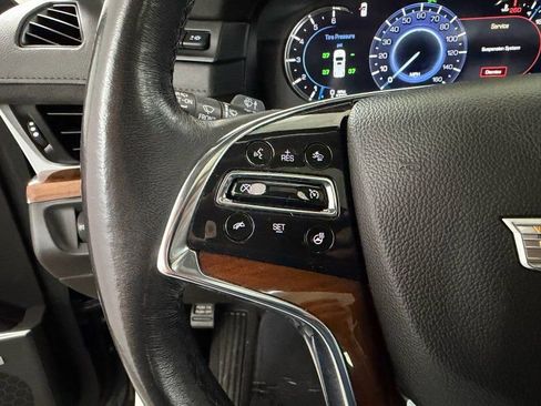Used 2020 Cadillac Escalade Luxury RWD image 26