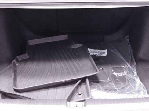 Certified 2025 Honda Accord EX-L image 25