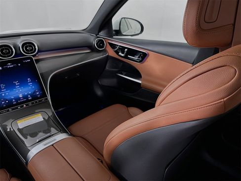 Certified 2023 Mercedes-Benz C 300 4MATIC Sedan image 22