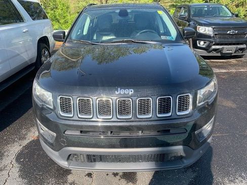 Used 2018 Jeep Compass Latitude w/ Cold Weather Group AWD/4WD image 10