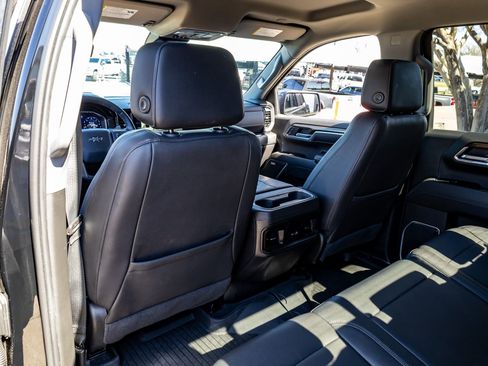 Used 2022 Chevrolet Silverado 1500 LT Trail Boss w/ LT Trail Boss Premium Package image 32