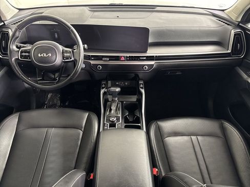 Used 2024 Kia Sorento S FWD image 15