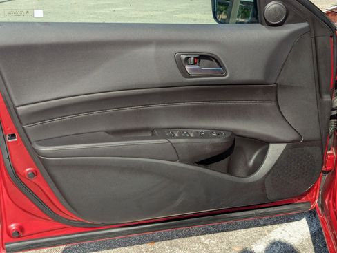 Used 2020 Acura ILX image 9