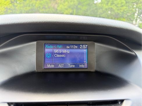 Used 2014 Ford Focus SE FWD image 22