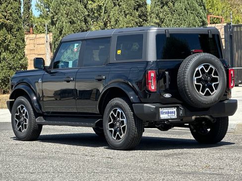 New 2026 Ford Bronco Outer Banks AWD/4WD image 6