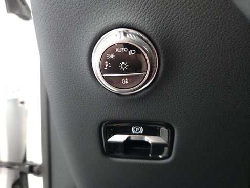 Certified 2026 Mercedes-Benz GLC 300 4MATIC image 9
