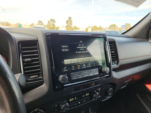 Used 2023 Nissan Frontier PRO-4X w/ Pro Convenience Package image 19