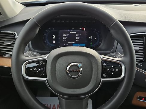New 2025 Volvo XC90 B6 Plus w/ Protection Package Premier image 20