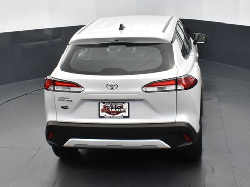Used 2025 Toyota Corolla Cross L FWD image 32
