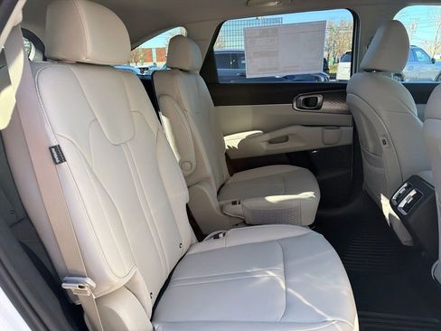 New 2026 Kia Sorento EX AWD/4WD image 14