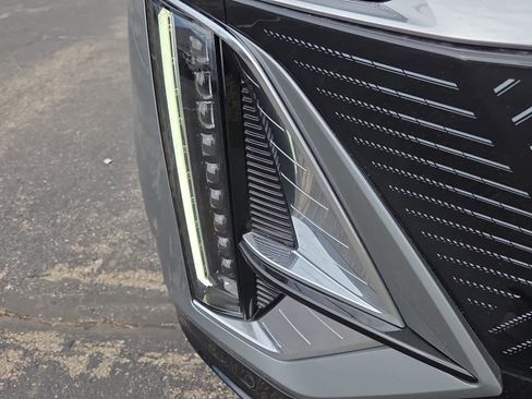 Used 2024 Cadillac Lyriq Luxury w/ LPO, Floor Liner Package image 5