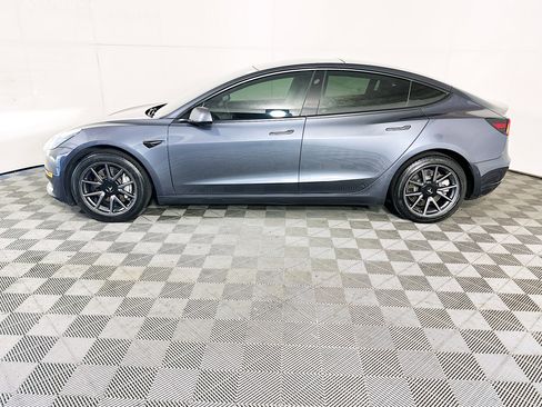 Used 2020 Tesla Model 3 Standard Range Plus RWD image 6