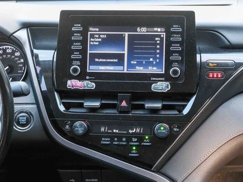 Used 2023 Toyota Camry SE w/ Convenience Package FWD image 14