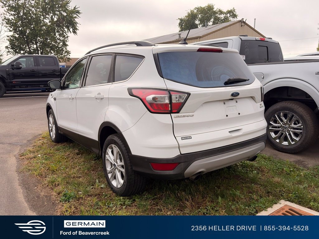 Used 2018 Ford Escape SE w/ Ford Safe & Smart Package FWD image 2