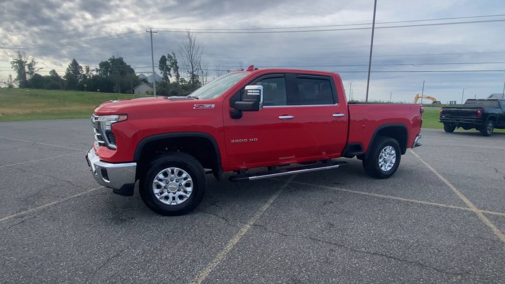 Certified 2024 Chevrolet Silverado 3500 LTZ w/ LTZ Plus Package AWD/4WD image 5
