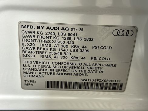 Certified 2025 Audi Q4 e-tron Premium w/ Convenience Package image 27