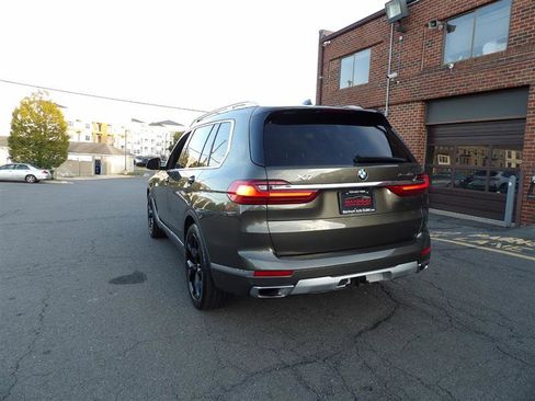 Used 2021 BMW X7 xDrive40i w/ Premium Package image 5