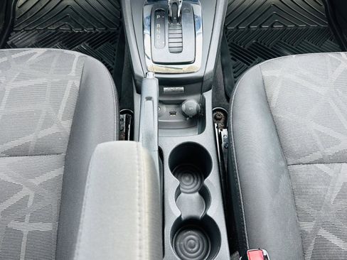 Used 2013 Ford Fiesta SE image 15