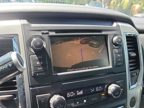 Used 2019 Nissan Titan SV w/ SV Convenience Package AWD/4WD image 29