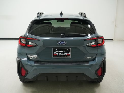 Used 2024 Subaru Crosstrek 2.0i Premium AWD/4WD image 3