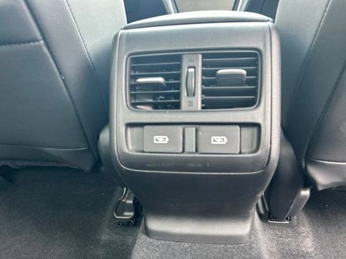 Used 2021 Honda Accord Touring image 29
