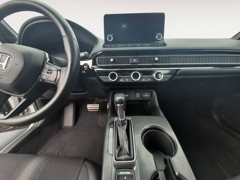 Used 2019 Honda Civic Sport image 11