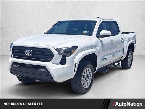 Certified 2025 Toyota Tacoma SR5 AWD/4WD image 1